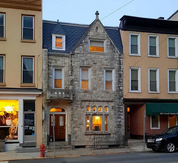 stone building of a tea shop