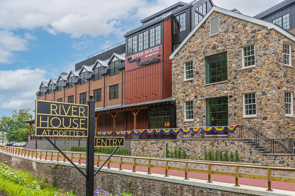 river house hotel building