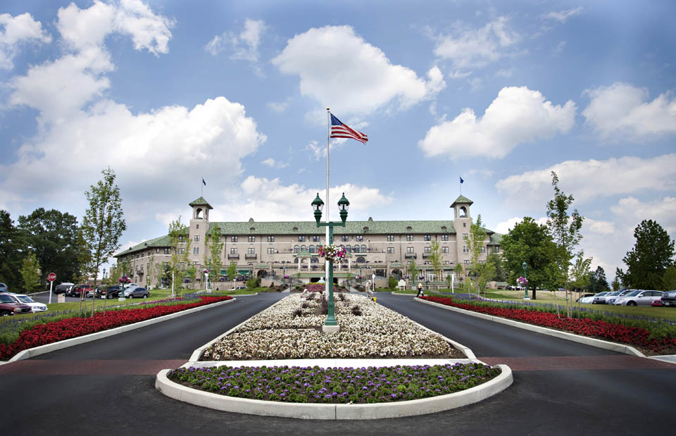 Full zoom out view of Hotel hershey