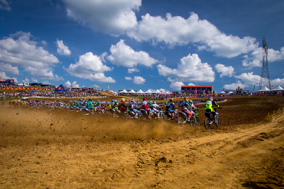 Dirt bike race