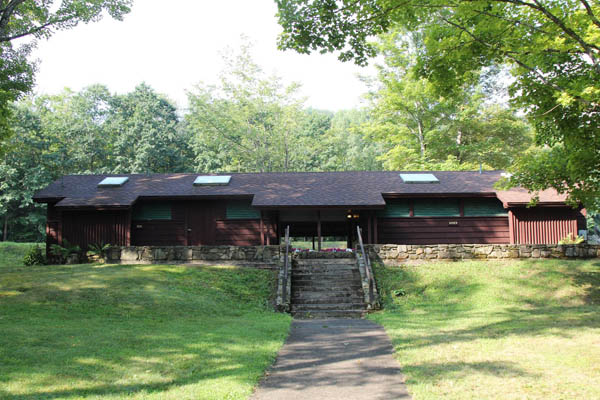 ranch wood house