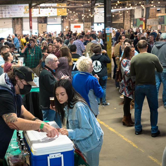 crowd at Steel City Big Pour