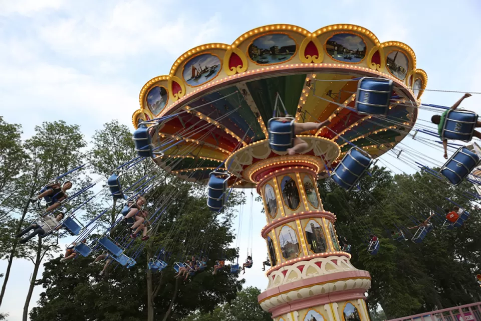 Flying Carousel ride