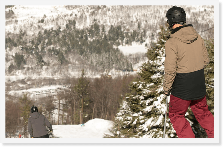 Skiiers descending a slope